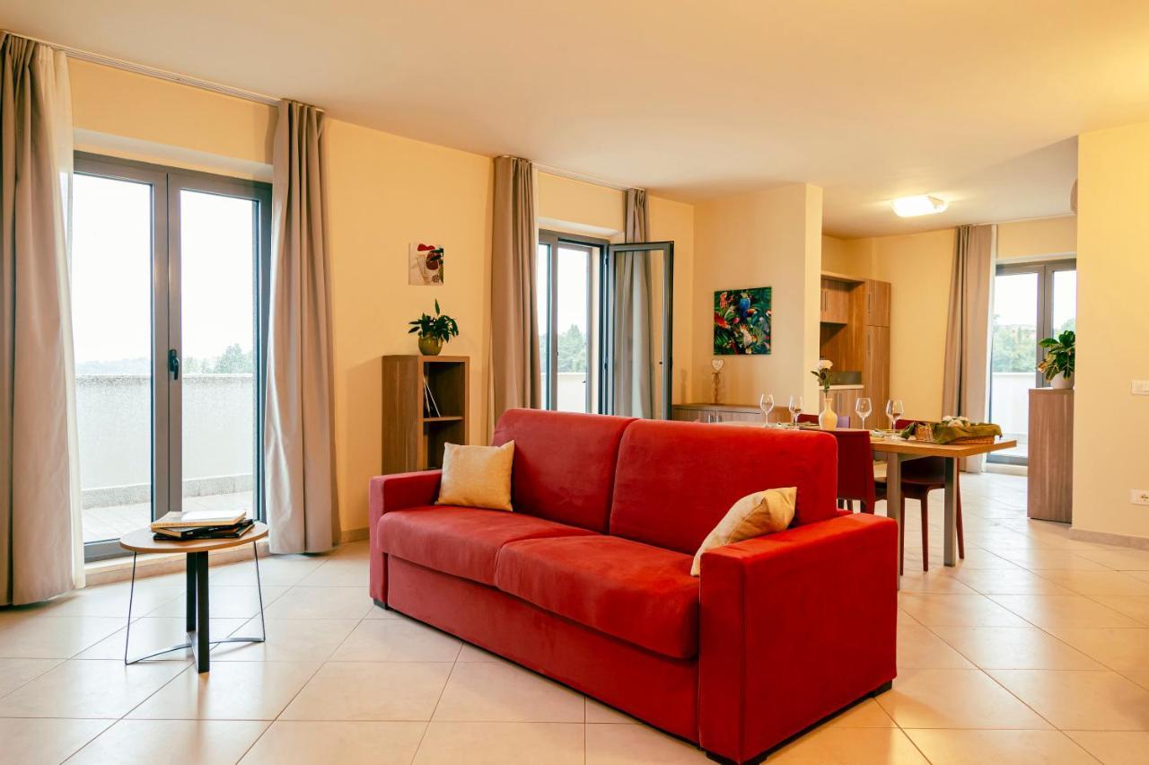 Tuscasi Aparthotel Совичилле Экстерьер фото
